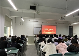 解码时代征程 理解中国之治 ——我院成功举办新生专题讲座