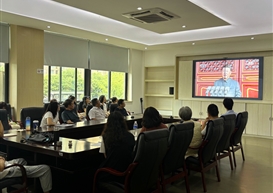 正义必胜·和平必胜·人民必胜 ——马克思主义学院组织师生集中观看纪念抗战胜利80周年大会暨阅兵仪式
